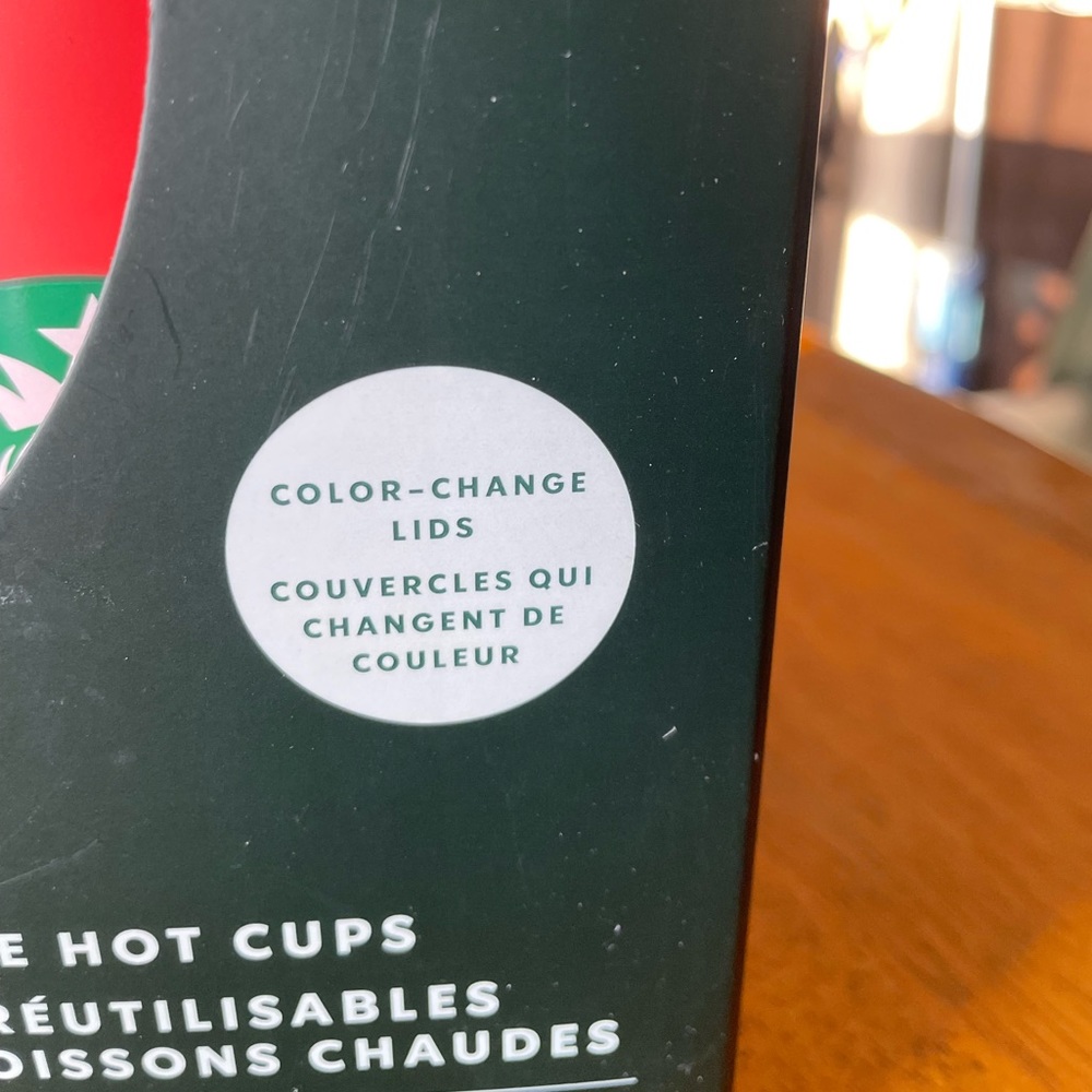 ✨🧜♀️Starbucks Plastic Reusable Cups with Color Changing Lids🧜♀️✨ - Picture 4 of 8